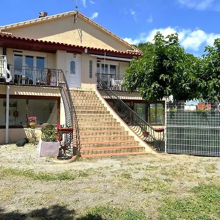 Lejlighed Dans Maison Au 1er Etage Avec Terrasse Jardin Ombrage Et Parking Securise